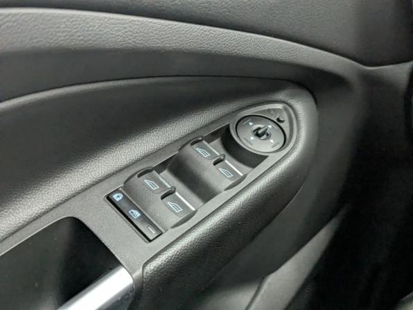 Ford Kuga II Рестайлинг с пробегом 2019 года, цена 1 949 000 рублей, 93500 км, внедорожник, Автокод Объявления