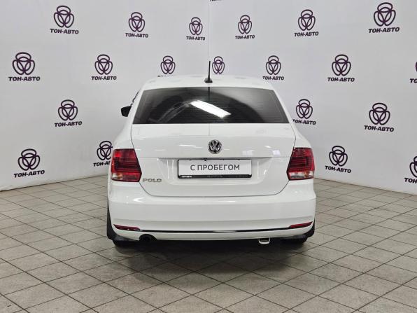 Volkswagen Polo V Рестайлинг с пробегом 2017 года, цена 1 188 000 рублей, 123372 км, седан, Автокод Объявления