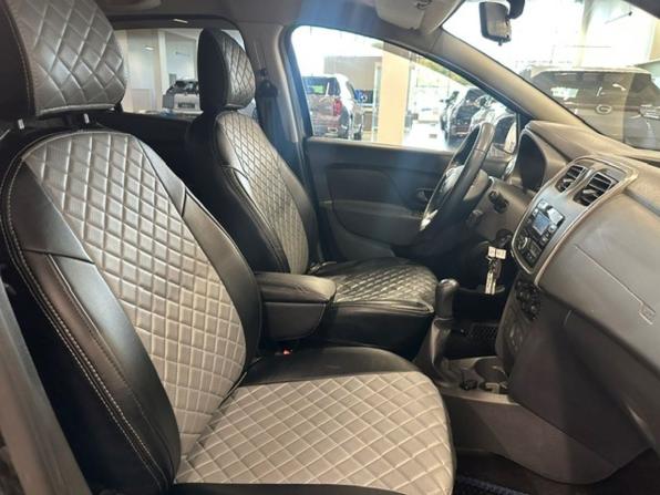 Renault Logan II Рестайлинг с пробегом 2019 года, цена 1 050 000 рублей, 72097 км, седан, Автокод Объявления