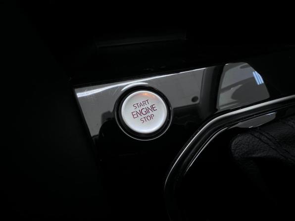 Jetta VS5 I Рестайлинг с пробегом 2023 года, цена 1 999 000 рублей, 82735 км, внедорожник, Автокод Объявления