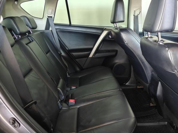 Toyota RAV4 IV (XA40) с пробегом 2012 года, цена 1 987 000 рублей, 232552 км, внедорожник, Автокод Объявления