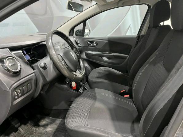 Renault Kaptur I с пробегом 2017 года, цена 1 225 000 рублей, 187200 км, внедорожник, Автокод Объявления