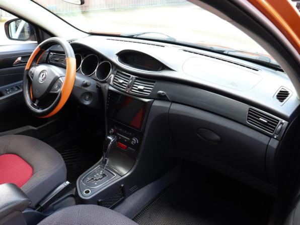 Dongfeng H30 Cross с пробегом 2016 года, цена 579 000 рублей, 133737 км, хэтчбек, Автокод Объявления