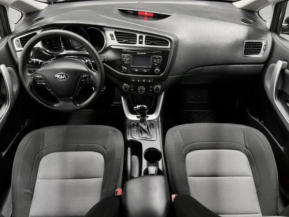 Kia Ceed II с пробегом 2014 года, цена 1 325 000 рублей, 111055 км, хэтчбек, Автокод Объявления