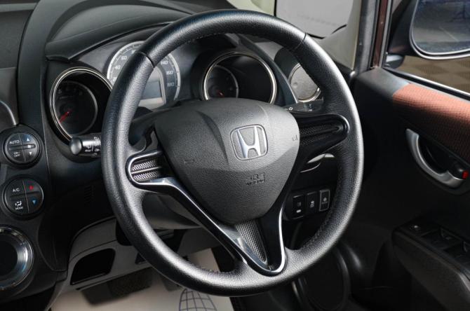Honda Fit Shuttle I с пробегом 2012 года, цена 1 099 000 рублей, 173500 км, универсал, Автокод Объявления