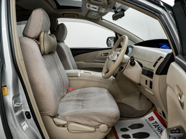 Toyota Estima III Рестайлинг 2 с пробегом 2012 года, цена 1 900 000 рублей, 246200 км, минивэн, Автокод Объявления