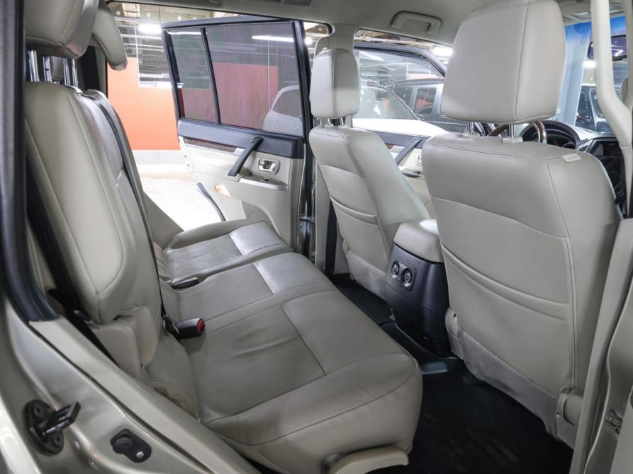Mitsubishi Pajero IV Рестайлинг 2 Москва  - изображение 14