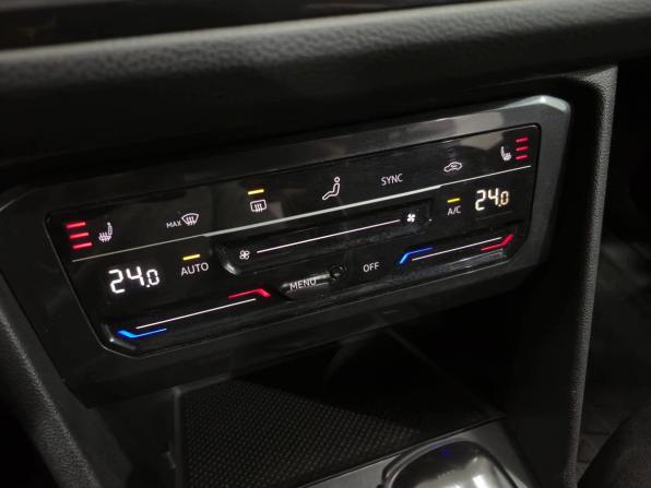 Volkswagen Tiguan II Рестайлинг с пробегом 2021 года, цена 2 795 000 рублей, 46763 км, внедорожник, Автокод Объявления