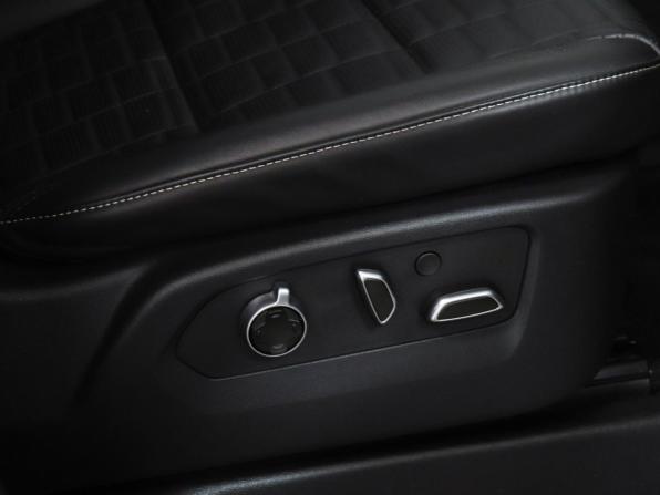 Cadillac Escalade V Рестайлинг с пробегом 2025 года, цена 16 499 000 рублей, 15448 км, внедорожник, Автокод Объявления