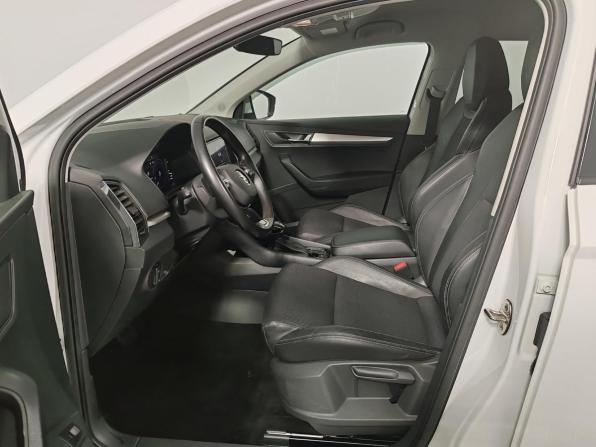 Skoda Karoq I с пробегом 2022 года, цена 2 549 000 рублей, 85227 км, внедорожник, Автокод Объявления