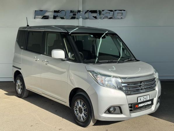 Suzuki Solio III с пробегом 2018 года, цена 899 000 рублей, 165494 км, микровэн, Автокод Объявления