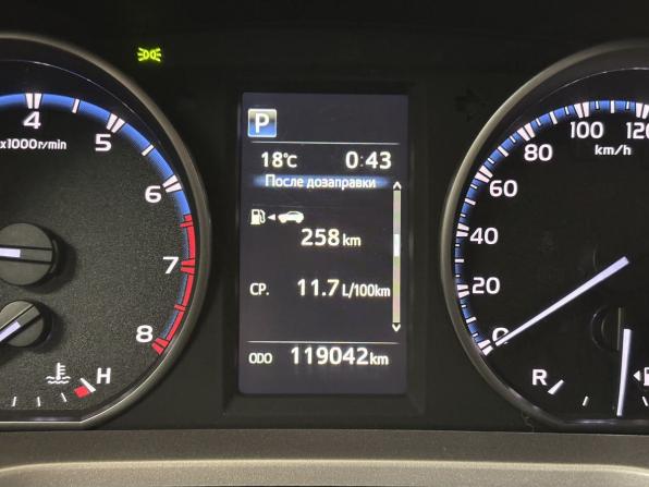 Toyota RAV4 IV (XA40) Рестайлинг с пробегом 2019 года, цена 2 728 000 рублей, 119000 км, внедорожник, Автокод Объявления