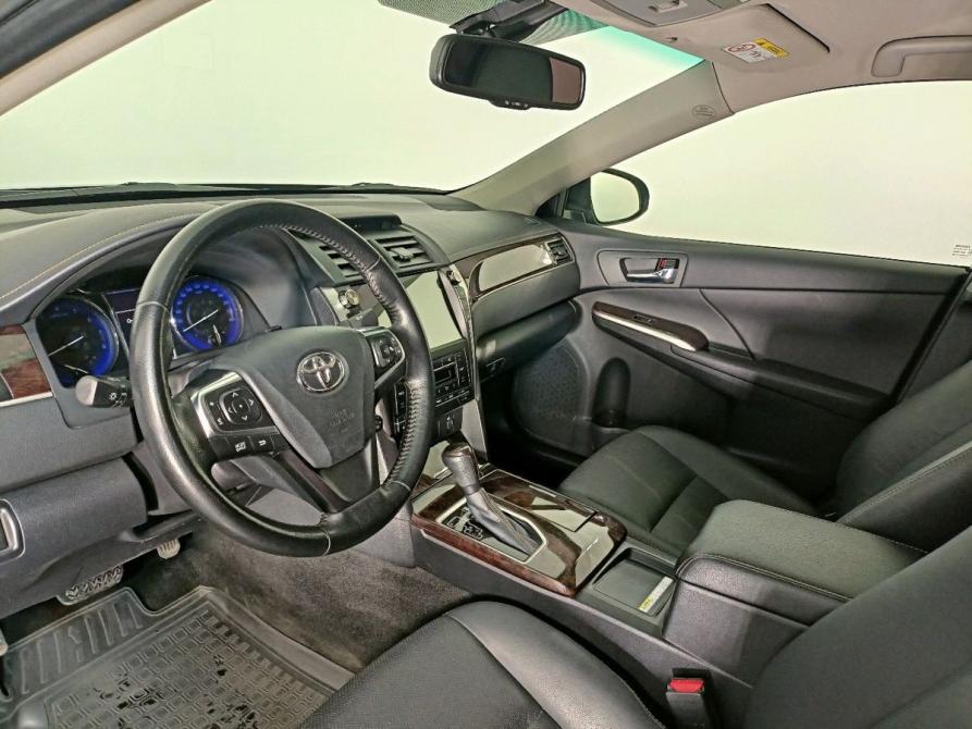 Toyota Camry VII (XV50) Рестайлинг 2 Архангельск  - изображение 12