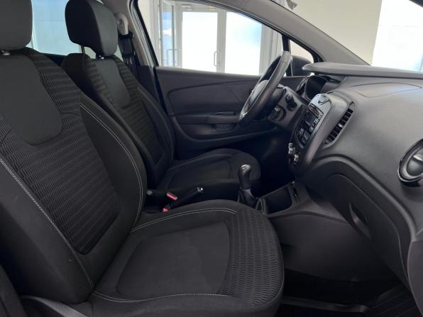 Renault Kaptur I с пробегом 2016 года, цена 1 330 000 рублей, 133185 км, внедорожник, Автокод Объявления
