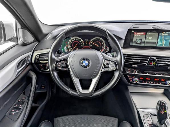 BMW 5 серии VII (G30/G31/G38) с пробегом 2018 года, цена 3 300 000 рублей, 250847 км, универсал, Автокод Объявления
