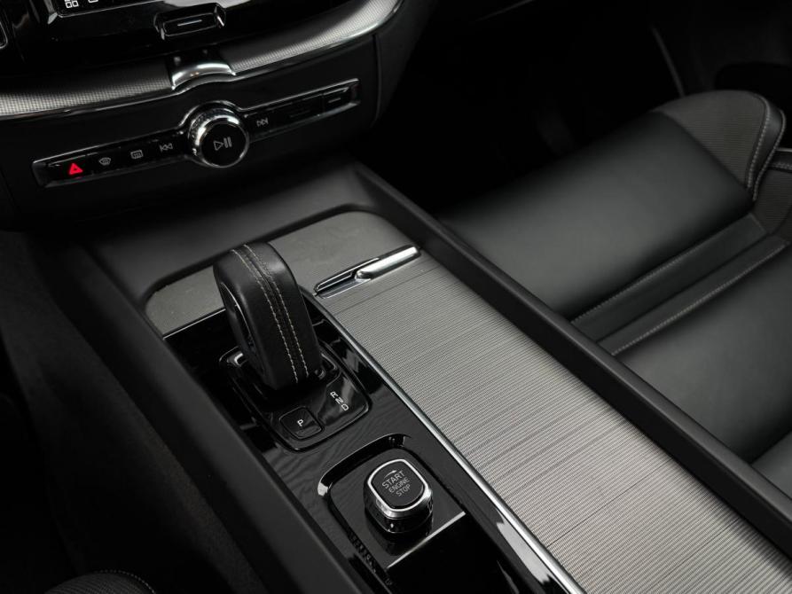 Volvo XC60 II Рестайлинг Иркутск  - изображение 21