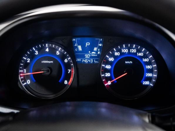 Hyundai Solaris I с пробегом 2014 года, цена 850 000 рублей, 146431 км, седан, Автокод Объявления