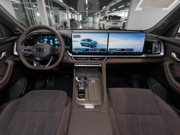 Geely Monjaro I Рестайлинг 2 с пробегом 2026 года, цена 4 300 000 рублей, 50 км, внедорожник, Автокод Объявления