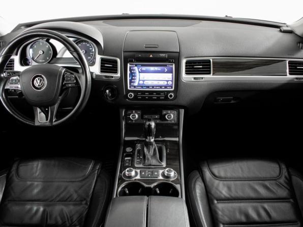 Volkswagen Touareg II Рестайлинг с пробегом 2015 года, цена 2 260 000 рублей, 354596 км, внедорожник, Автокод Объявления
