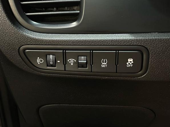 Kia Rio IV с пробегом 2019 года, цена 1 195 000 рублей, 82438 км, седан, Автокод Объявления