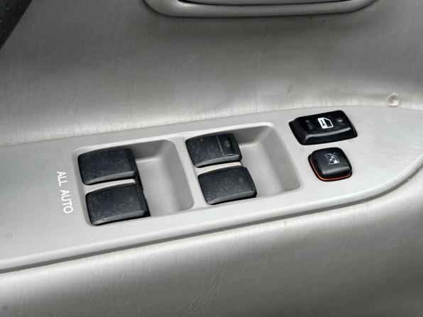 Toyota Land Cruiser 100 Series Рестайлинг 1 с пробегом 2003 года, цена 1 730 000 рублей, 254495 км, внедорожник, Автокод Объявления
