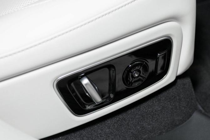 Новый Li Auto (Lixiang) L7 I Рестайлинг 2026 года, цена 10 790 000 рублей, внедорожник, Автокод Объявления