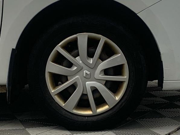 Renault Logan II Рестайлинг с пробегом 2019 года, цена 600 000 рублей, 165831 км, седан, Автокод Объявления