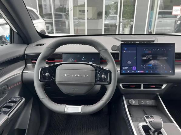 JETOUR DASHING I с пробегом 2023 года, цена 1 850 000 рублей, 67582 км, внедорожник, Автокод Объявления