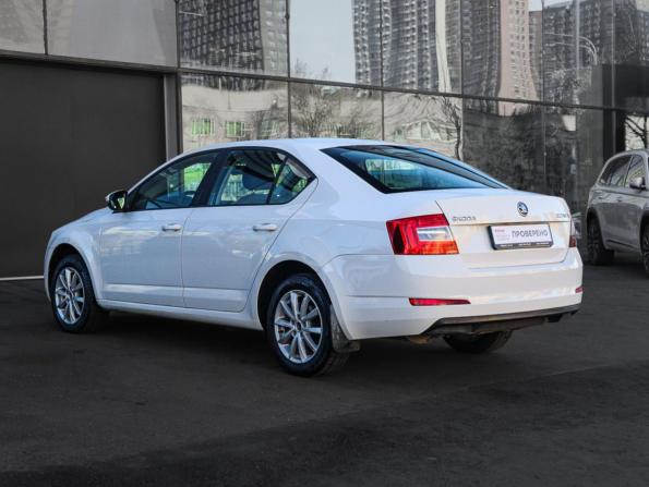 Skoda Octavia III (A7) с пробегом 2014 года, цена 760 000 рублей, 321818 км, лифтбек, Автокод Объявления