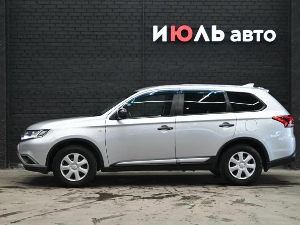 Mitsubishi Outlander III Рестайлинг 2 с пробегом 2017 года, цена 1 930 000 рублей, 89185 км, внедорожник, Автокод Объявления