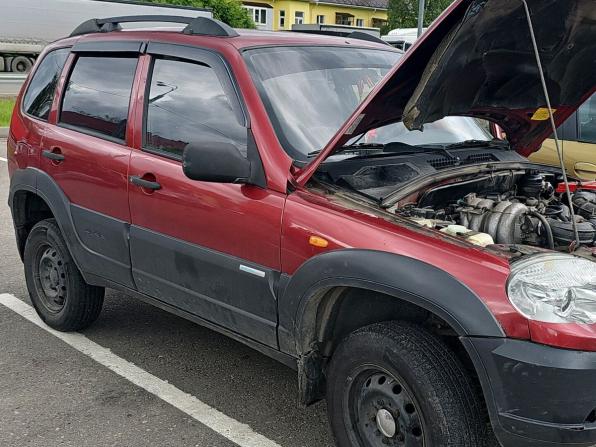 Chevrolet Niva I Рестайлинг с пробегом 2009 года, цена 350 000 рублей, 181000 км, внедорожник, Автокод Объявления