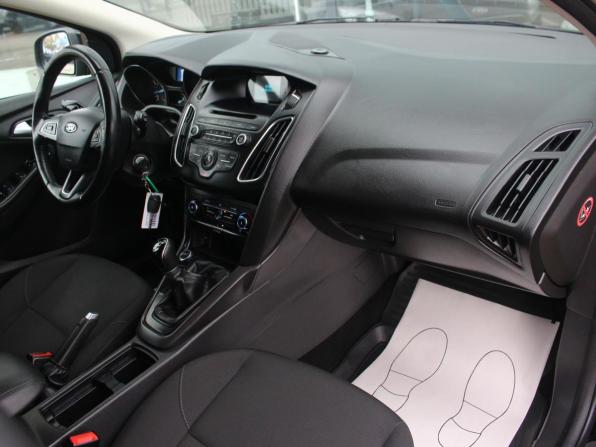 Ford Focus III Рестайлинг с пробегом 2016 года, цена 950 000 рублей, 186768 км, хэтчбек, Автокод Объявления
