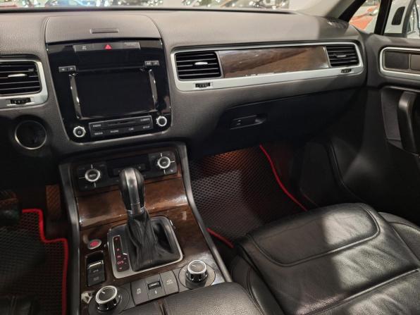 Volkswagen Touareg II с пробегом 2014 года, цена 1 950 000 рублей, 236609 км, внедорожник, Автокод Объявления