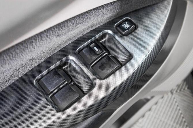Mitsubishi Grandis I с пробегом 2006 года, цена 679 000 рублей, 393400 км, минивэн, Автокод Объявления