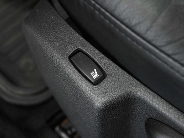 Renault Logan II Рестайлинг с пробегом 2019 года, цена 949 000 рублей, 78400 км, седан, Автокод Объявления
