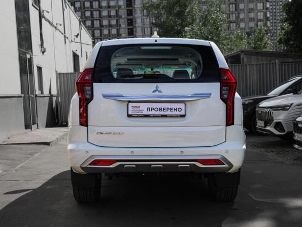 Mitsubishi Montero Sport III Рестайлинг с пробегом 2022 года, цена 4 850 000 рублей, 11709 км, внедорожник, Автокод Объявления