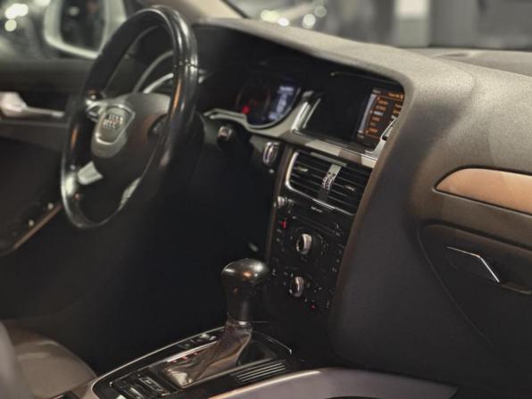Audi A4 IV (B8) Рестайлинг с пробегом 2013 года, цена 1 150 000 рублей, 185557 км, седан, Автокод Объявления