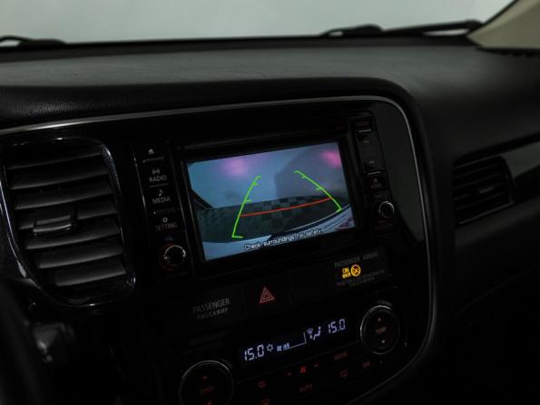 Mitsubishi Outlander III Рестайлинг 2 с пробегом 2017 года, цена 1 869 585 рублей, 132518 км, внедорожник, Автокод Объявления