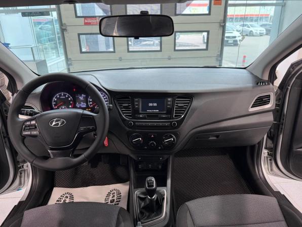 Hyundai Solaris II Рестайлинг с пробегом 2022 года, цена 1 587 000 рублей, 45347 км, седан, Автокод Объявления