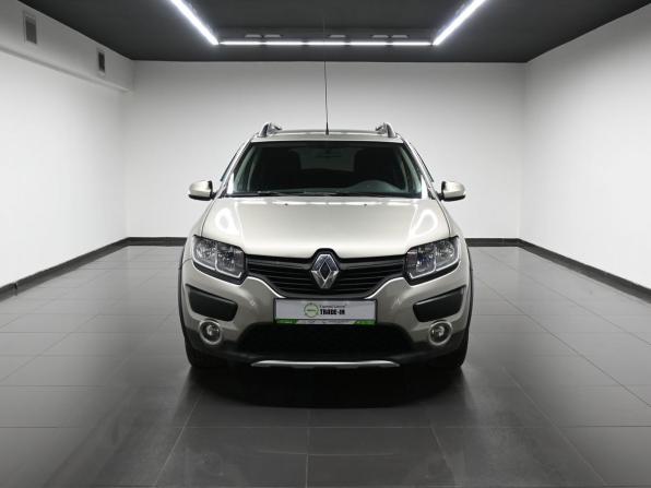 Renault Sandero II с пробегом 2017 года, цена 1 115 000 рублей, 123452 км, хэтчбек, Автокод Объявления