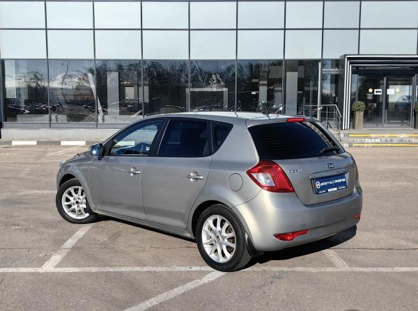 Kia Ceed I Рестайлинг с пробегом 2010 года, цена 599 000 рублей, 170000 км, хэтчбек, Автокод Объявления