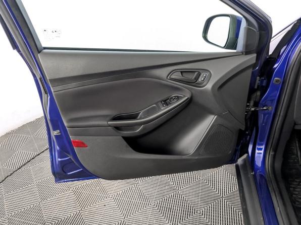 Ford Focus III Рестайлинг с пробегом 2019 года, цена 1 080 000 рублей, 211200 км, хэтчбек, Автокод Объявления
