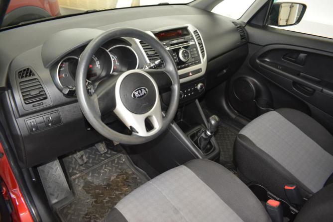 Kia Venga I Рестайлинг с пробегом 2015 года, цена 899 000 рублей, 137000 км, минивэн, Автокод Объявления