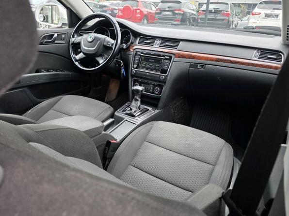 Skoda Superb II с пробегом 2011 года, цена 899 000 рублей, 207617 км, лифтбек, Автокод Объявления