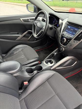 Hyundai Veloster I с пробегом 2012 года, цена 880 000 рублей, 122000 км, хэтчбек, Автокод Объявления