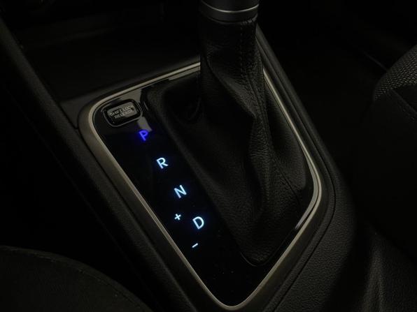Hyundai Solaris II с пробегом 2018 года, цена 1 449 000 рублей, 93980 км, седан, Автокод Объявления
