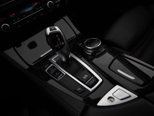 BMW 5 серии VI (F10/F11/F07) Рестайлинг с пробегом 2015 года, цена 2 275 000 рублей, 98436 км, седан, Автокод Объявления