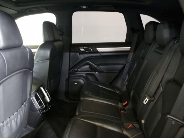 Porsche Cayenne II (958) с пробегом 2011 года, цена 2 100 000 рублей, 190533 км, внедорожник, Автокод Объявления