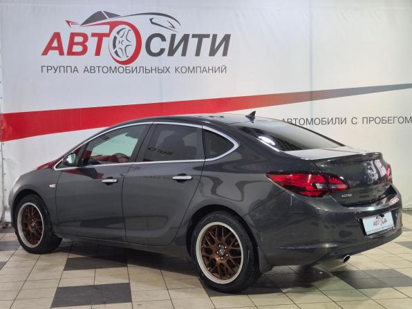 Opel Astra J Рестайлинг с пробегом 2013 года, цена 860 000 рублей, 162899 км, седан, Автокод Объявления