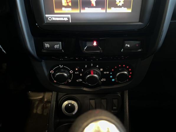 Renault Duster I Рестайлинг с пробегом 2018 года, цена 1 492 000 рублей, 115821 км, внедорожник, Автокод Объявления